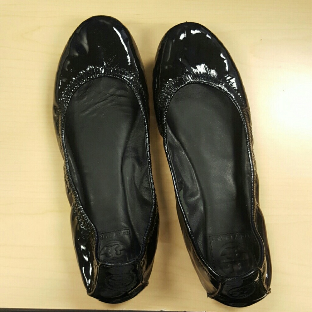 Tory Burch TB patent leather ballet flats size 8