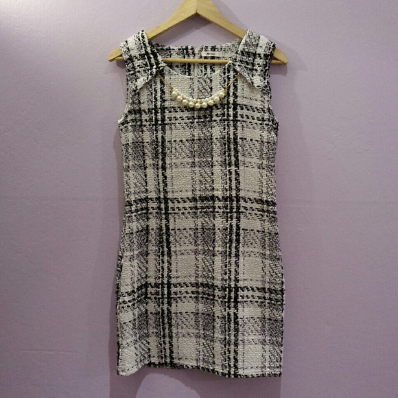 Lady dress - Picture 1 of 4