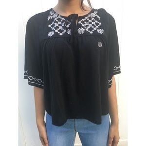 Adorable black shirt