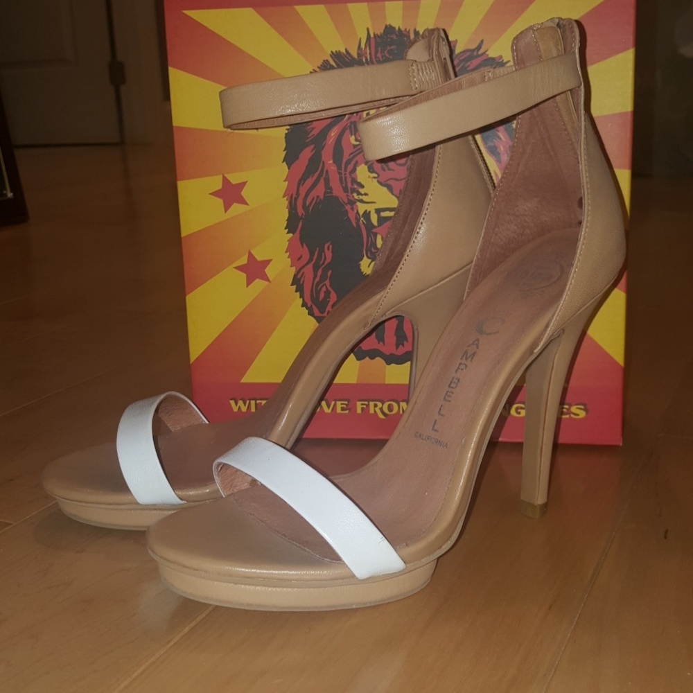 Brand new Jeffrey Campbell Nude Sandal Heel sz 8.5