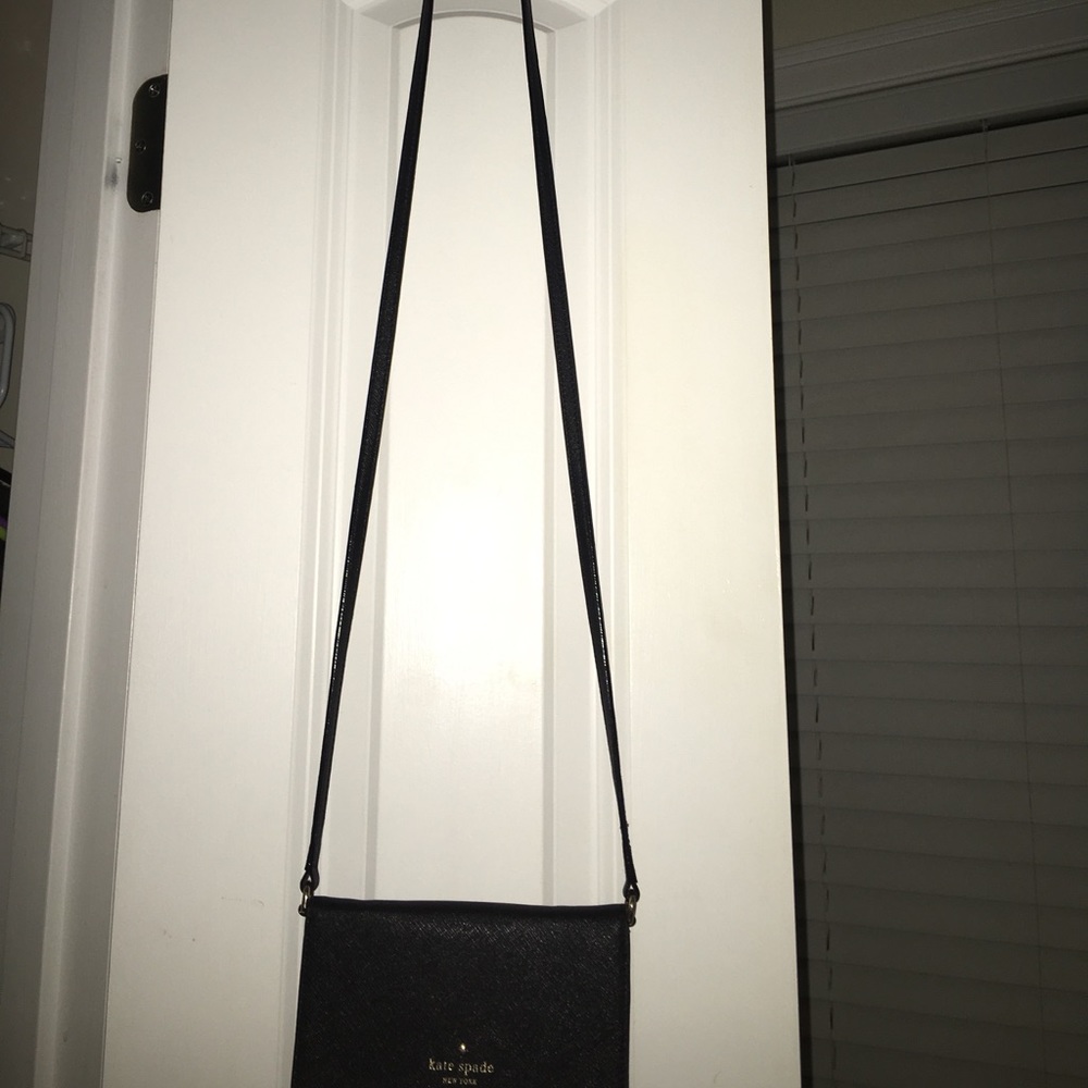 Kate Spade- IPhone 6/7 cross body