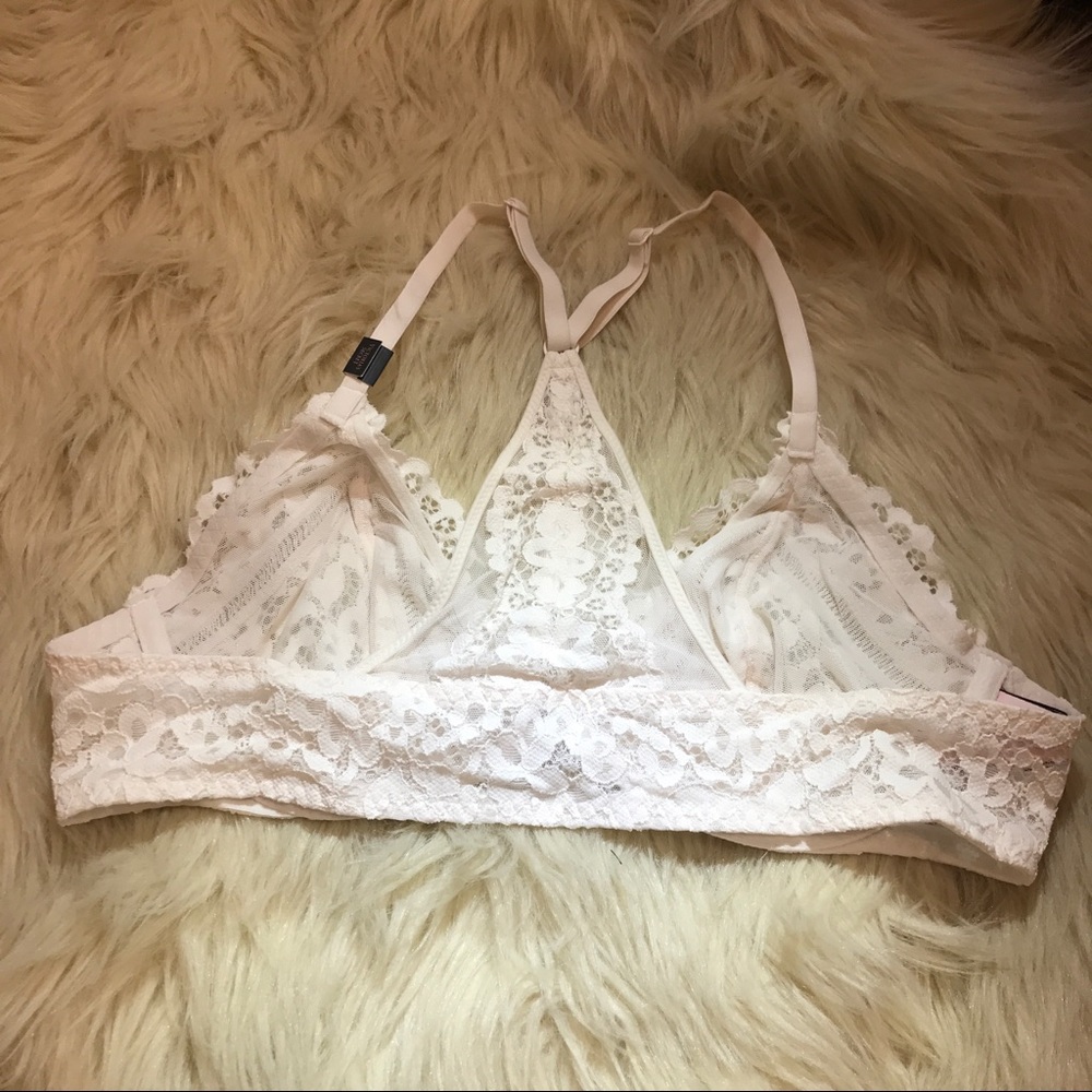 NWT VS Lace Triangle Underwire Bralette - Picture 3 of 3
