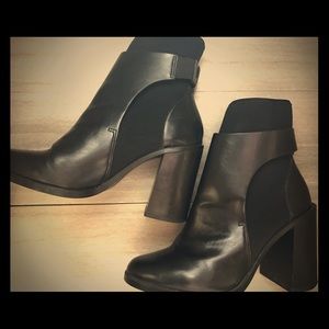 Preowned ZARA Boots