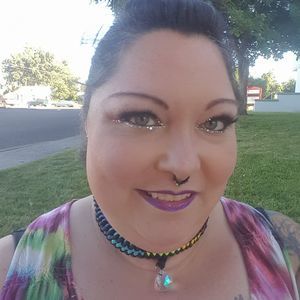 Meet your Posher, Mynique
