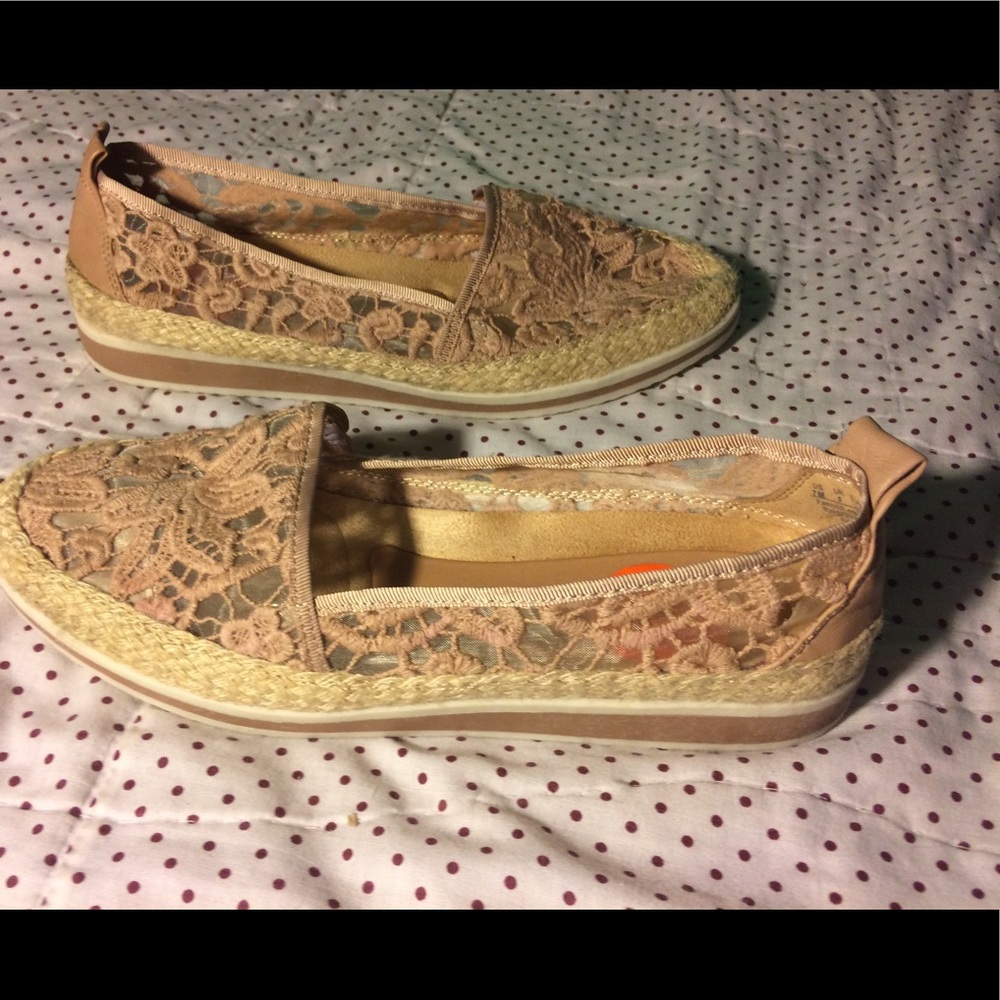 Naturalizer flats! - Picture 3 of 4