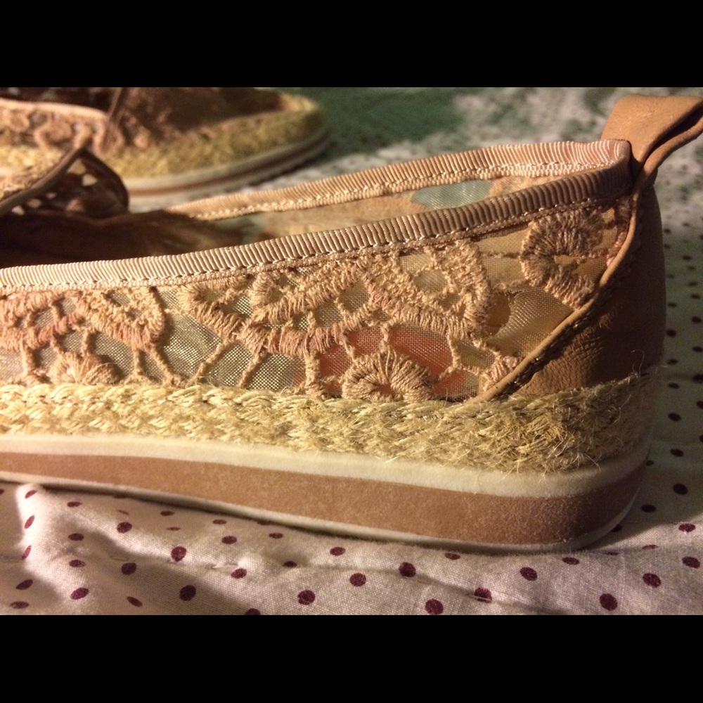 Naturalizer flats! - Picture 4 of 4