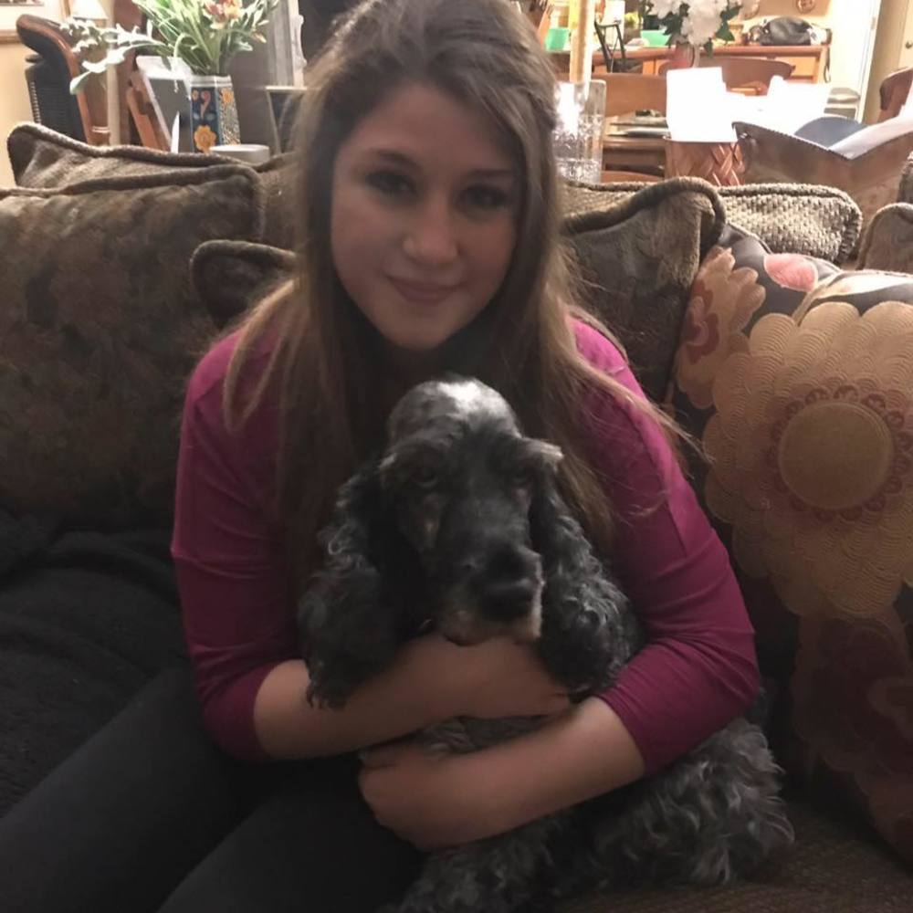 Meet your Posher, Caitlin