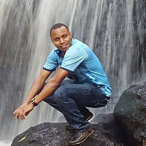 Meet your Posher, Adrian