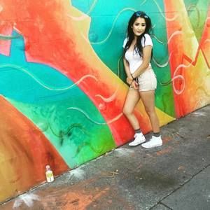 Meet your Posher, Jasmine