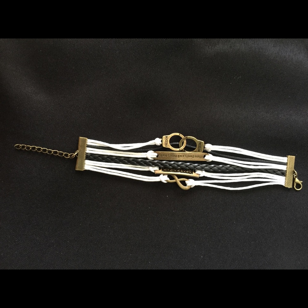 Bracelet