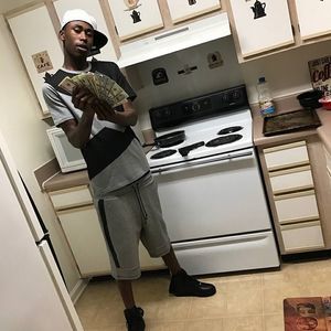 Meet your Posher, Iam