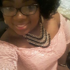 Meet your Posher, Dolores