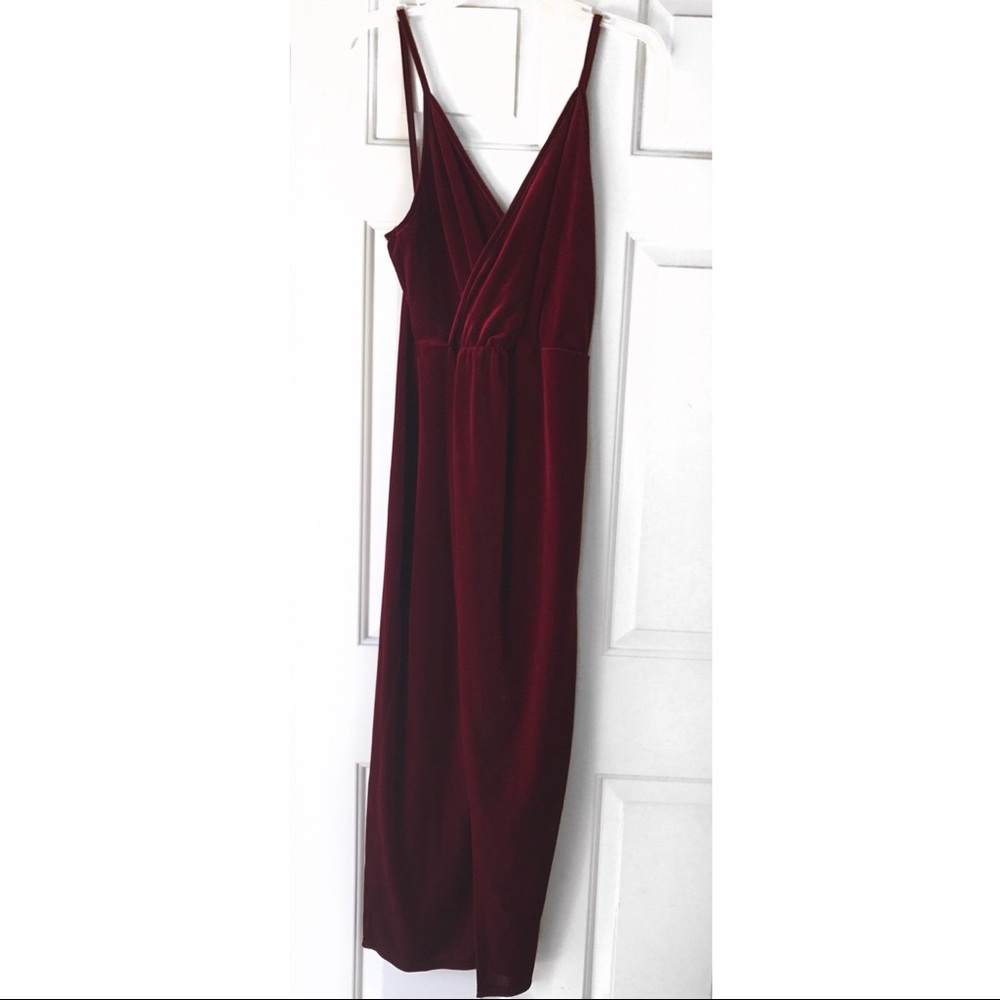 ✨💃🏻🆕‼️ Red Velvet/Elegant/Night-Out/Dress💃🏻✨
