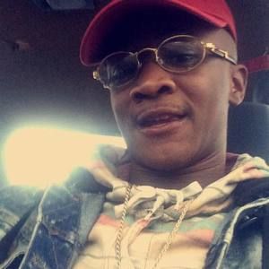 Meet your Posher, Derrick