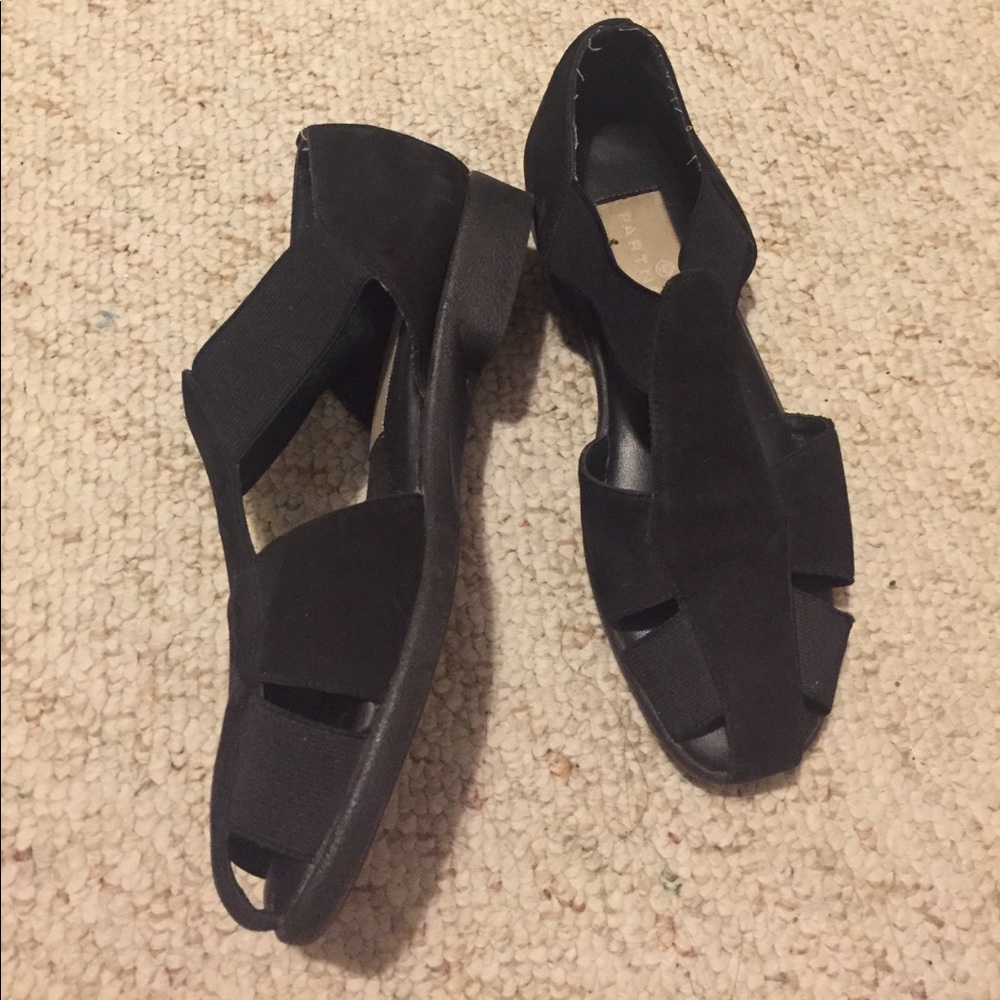 VINTAGE CAGE SANDALS - Picture 2 of 2