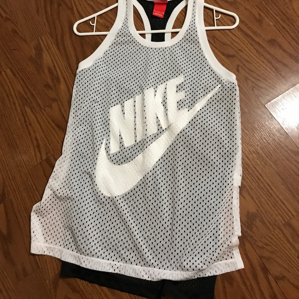 ✅Nike Top✅