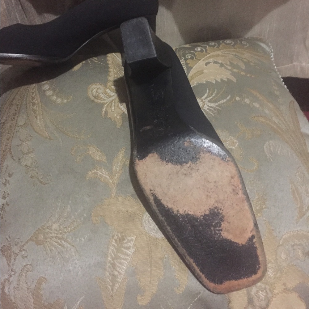 Shoes - Picture 3 of 4
