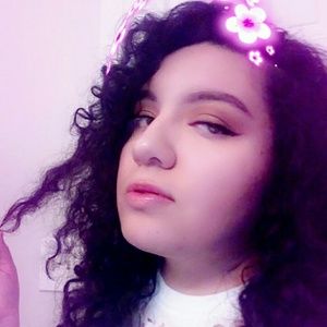 Meet your Posher, Fernanda