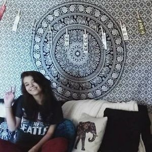 Meet your Posher, Taylor