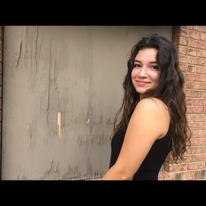 Meet your Posher, Flavia