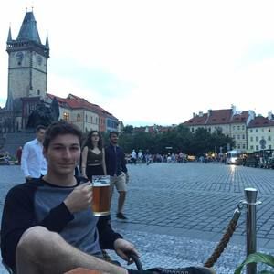 Meet your Posher, Evan