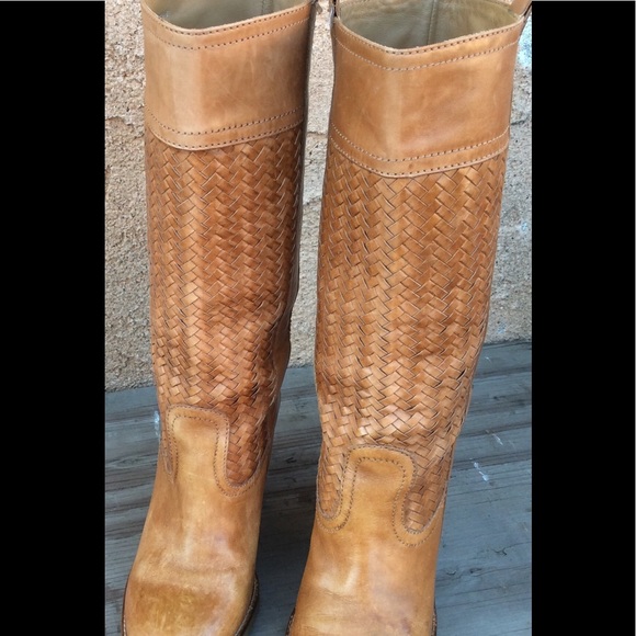 COLE HAAN DALLON TALL WOMEN BOOTS. NO BOX INCLUDED - Picture 2 of 8