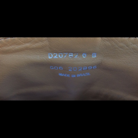 COLE HAAN DALLON TALL WOMEN BOOTS. NO BOX INCLUDED - Picture 4 of 8