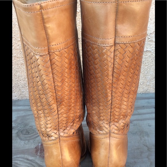 COLE HAAN DALLON TALL WOMEN BOOTS. NO BOX INCLUDED - Picture 5 of 8