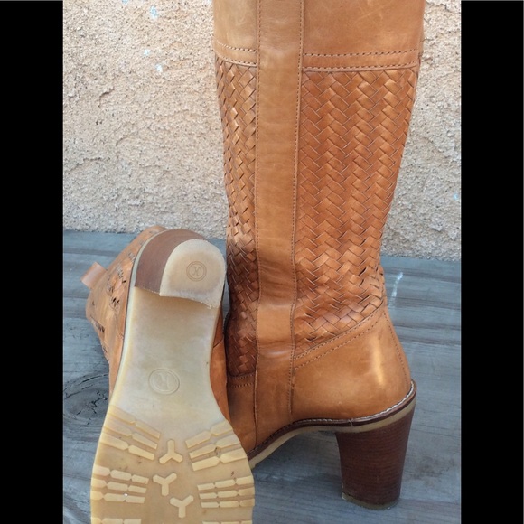 COLE HAAN DALLON TALL WOMEN BOOTS. NO BOX INCLUDED - Picture 7 of 8