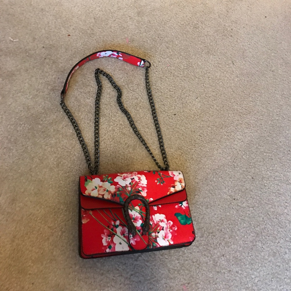 Dionysius Purse
