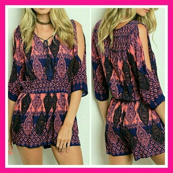 🌴SMALL & LARGE LEFT BOHO ROMPER🌴 - Picture 2 of 2