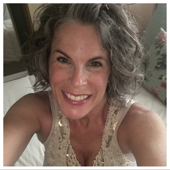 Meet your Posher, Kim - Picture 4 of 5