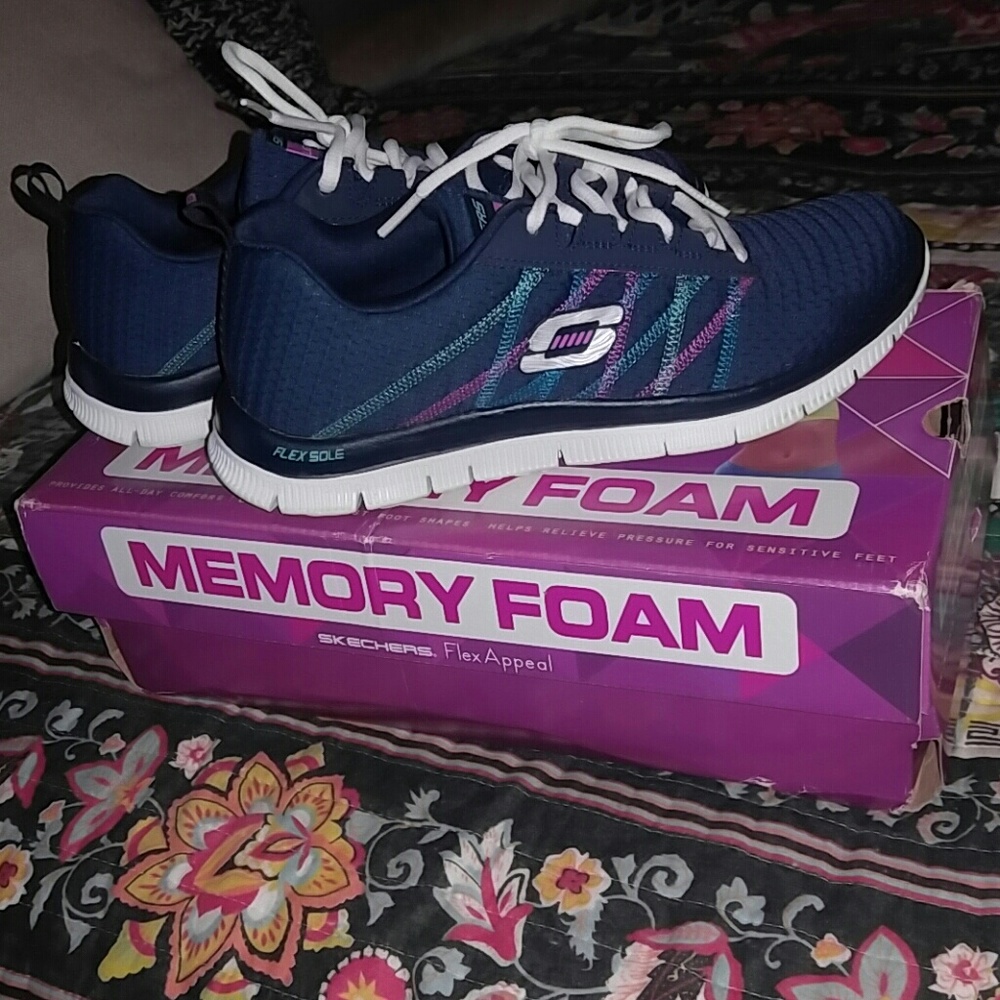 Memory foam Sketchers