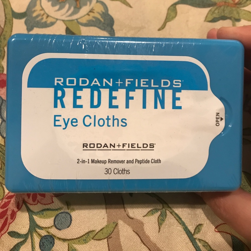 Rodan and Fields Define Eye Cloths