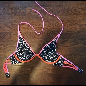 NWOT Victoria's Secret Bikini Top