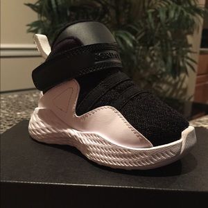 Infant shoes