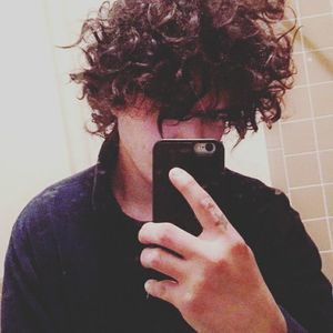 Meet your Posher, Hugo dario