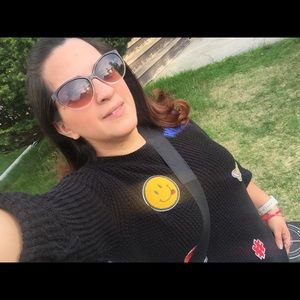 Meet your Posher, Andrea