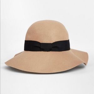 REISS floppy hat in tan