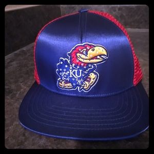 Ladies KU trucker cap