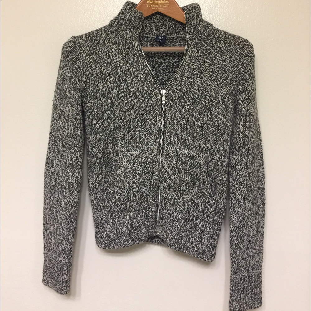 Gap Sweater size XS