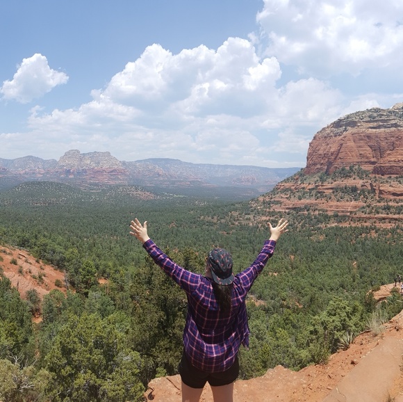 Meet your Posher, Indie Girl - Picture 1 of 2