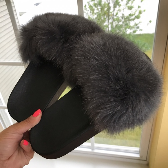 Mink Slides - Picture 2 of 3