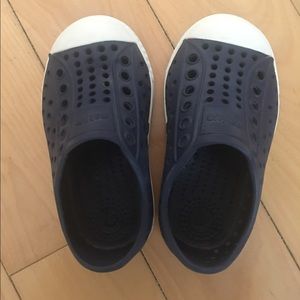 Toddler size 6 Native