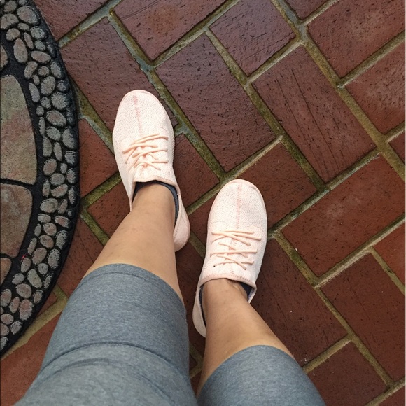 Last pair Sale🌸Comfy Super Cute Sneakers🌸sale - Picture 4 of 4