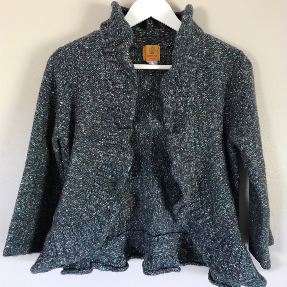 Cardigan with ruffled edges