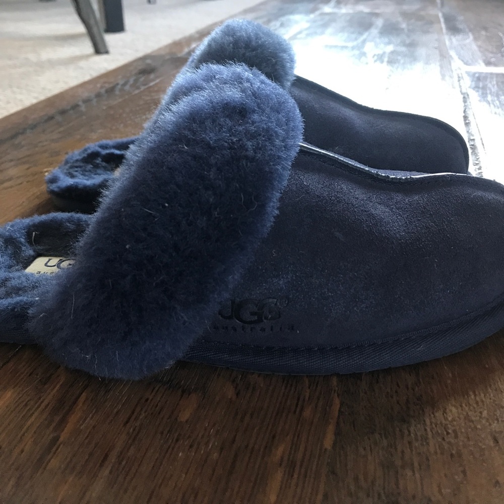 Navy Blue Ugg Slippers-size 7-worn once!!