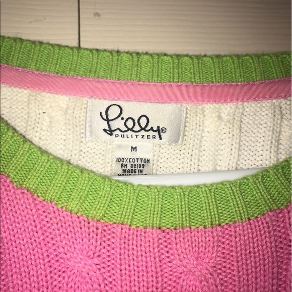 Lilly Pulitzer Sweater. Medium - Picture 3 of 3