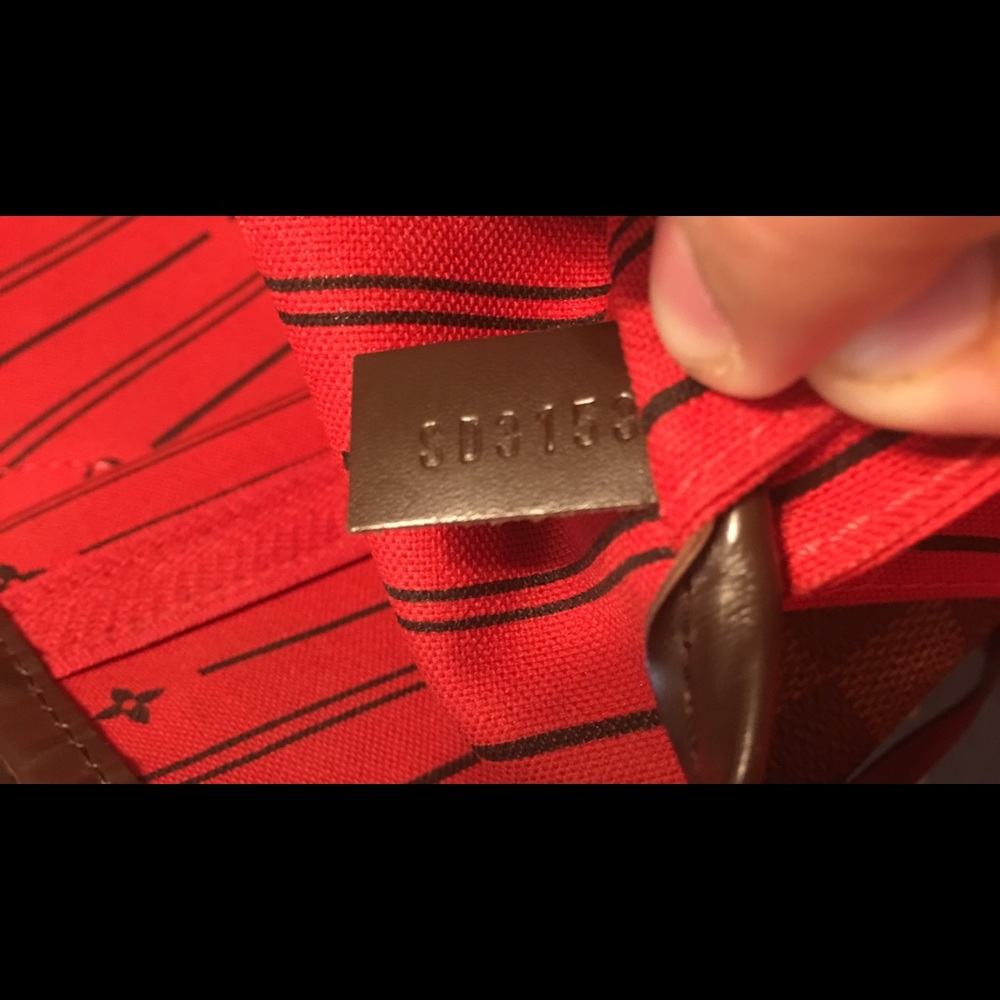 *SOLD* Authentic Louis Vuitton Neverfull GM damier - Picture 5 of 8