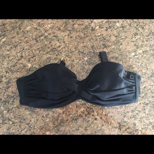 Black strapless bikini top